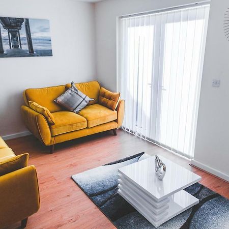 Salford Holiday Apartment Manchester Bagian luar foto