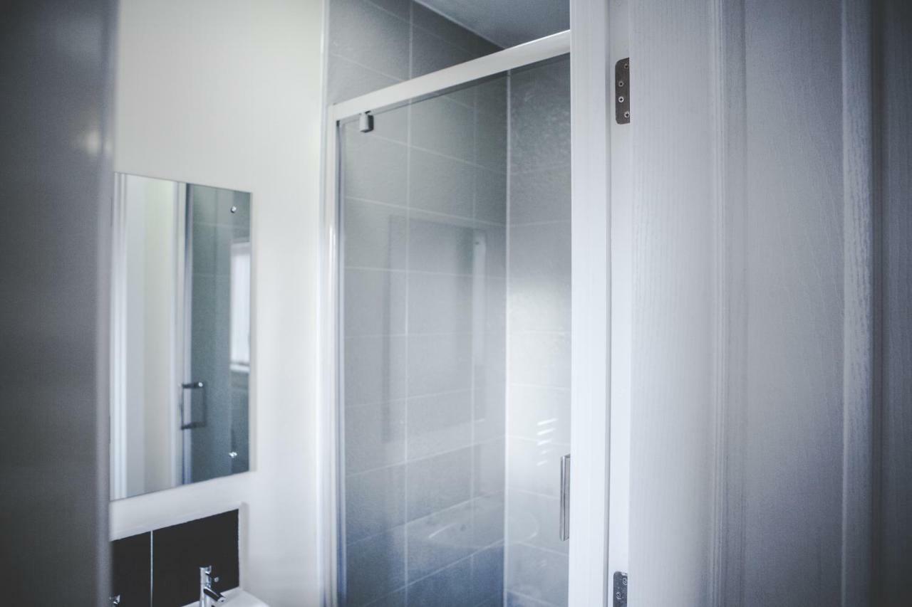 Salford Holiday Apartment Manchester Bagian luar foto
