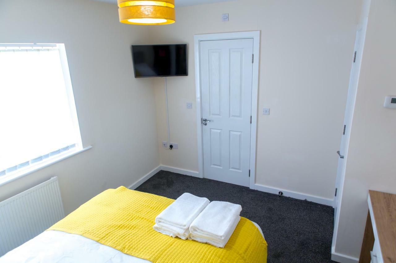 Salford Holiday Apartment Manchester Bagian luar foto