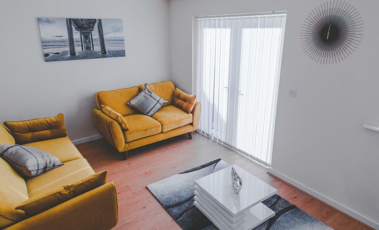 Salford Holiday Apartment Manchester Bagian luar foto